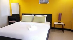 Mee Place - Image 3