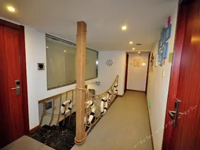Hangzhou Spring Flowers Youth Hostel - Image 4