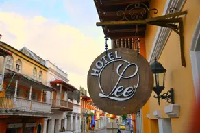 Lee - Image 2
