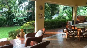 Luxury Mediterranean Holiday House - 300m to beach - Image 2