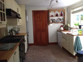 Shepperton Guesthouse - Image 5