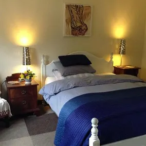 Foxhall Farmhouse Bed & Breakfast - Image 4