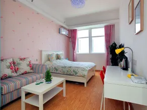 A Flight Attendant Hotel - Image 2