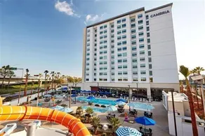 SpringHill Suites by Marriott Anaheim Resort - Image 4