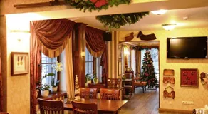 Rowing Hotel - Image 3