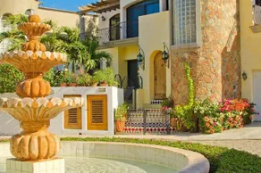 Villa de Tres Hermanas - Image 2