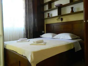 President Bungalows And Apartments - Image 2