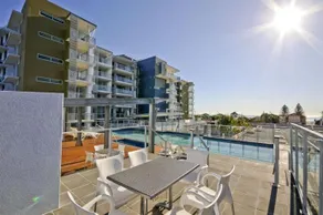 Pavilions Palm Beach - Image 2