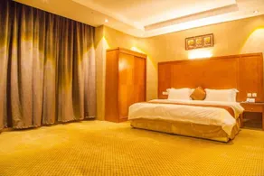 Al Fakhriah Suites - Image 5