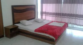 Hotel Water Orchid - Image 4
