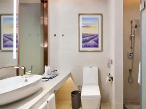 Lavande Hotel Yun County Youzhou Avenue Yunsheng Shanzhuang - Image 3