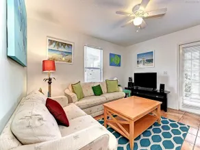 Island Home with Pool - Image 5