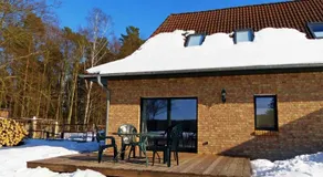 Am Mischwald in Nossentiner Hutte - Image 3