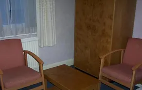 Creffield Lodge - Image 2