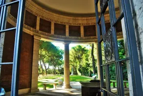 Amphora House - Image 2