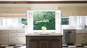 Robin Hill Manor - rambling retreat & tennis court - Image 5