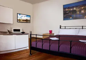 Central National Apartments - Image 5