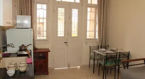 Tannous Aparthotel - Image 4