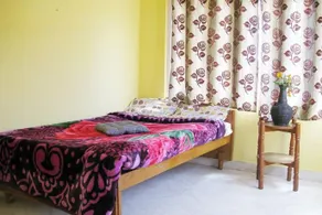 SS Cottage - Image 4