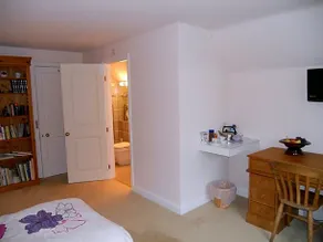 Mayertorne Cottage - Image 4