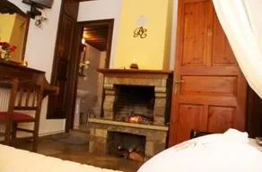 Villa Exohi Traditional House - Image 3