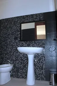 B&B Meddie - Image 3