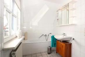 Private Rooms - Image 5