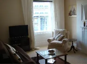 Paragon Serviced Apartments - Image 3