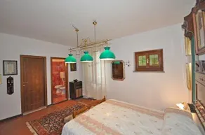 Villa with barbecue, terrace & garden - Image 4