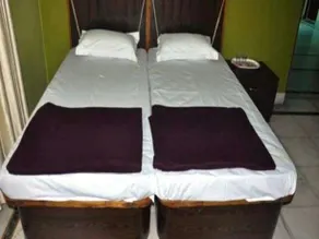 Shreedham Guest House - Image 4