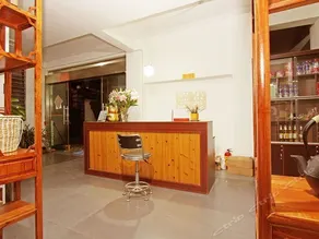Sunny View Guesthouse - Image 2