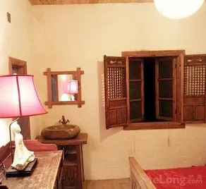 Hongcun Old House International Youth Hostel - Image 4