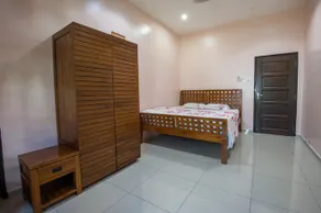 Sunshine Bungalow - Image 3