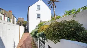 Artist Studio - Super Central Brighton - Sleeps 2 3 Guests - Free Wifi - Image 4