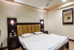 Hotel Vrindavan Regency - Image 2