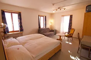 Hotel Hold - Image 4