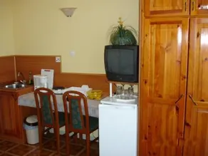 Katalin Boutique & Wellness Apartmanok - Image 5