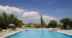 Evita Beach Hotel - Image 4