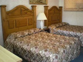 J&J Motel - Image 3