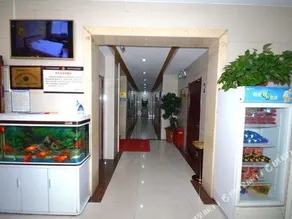 锦缘快捷酒店(保定火车站店) - Image 2