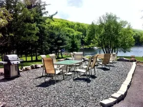 Lake Harmony Inn - Image 3
