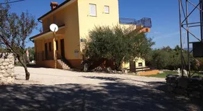 Apartments Catrovo - Image 2