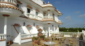 Hotel Diufain Conil de la Frontera - Image 3