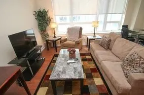 Contemporary 2 Bedroom By Rittenhouse - Image 2