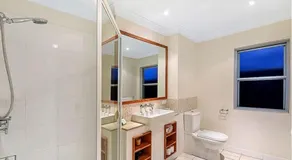 Gold Coast Beachfront Mansion - Image 5