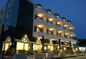 Hotel Lav - Image 2