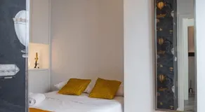 Serranos Apartment - Image 2
