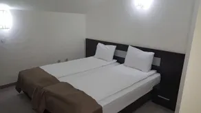 Vikeya Guest House - Image 5