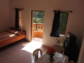 Georgedale Guest House - Image 2