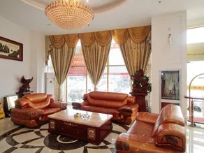 Anfeng Royal Business Hotel - Image 5